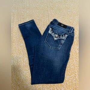 Miss Me Skinny Jeans 👖